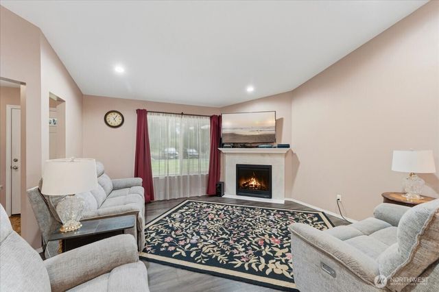 2701 Fishtrap Loop NE, Olympia, WA 98506