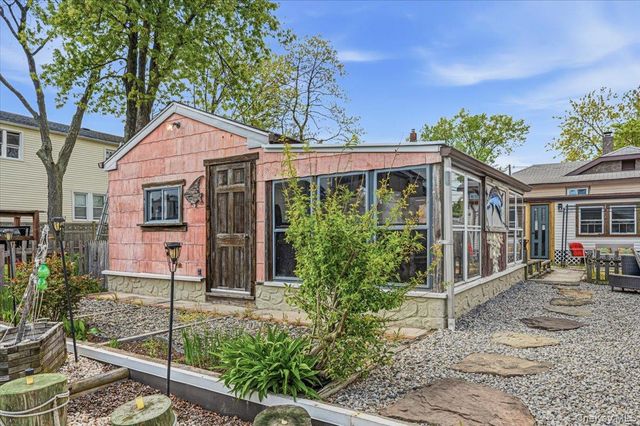 111 Ray Street, Freeport, NY 11520
