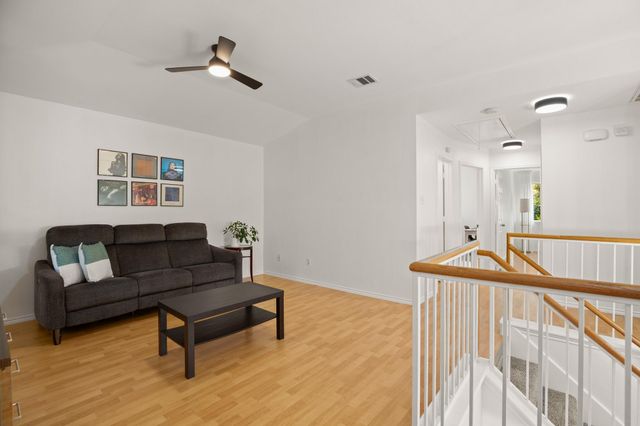 918 Bogart RD, Cedar Park, TX 78613