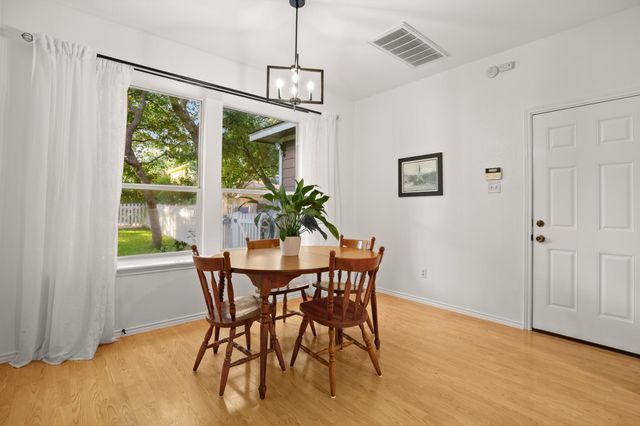 918 Bogart RD, Cedar Park, TX 78613