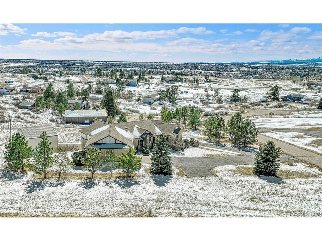 11346 N Canary Ln, Parker, CO 80138