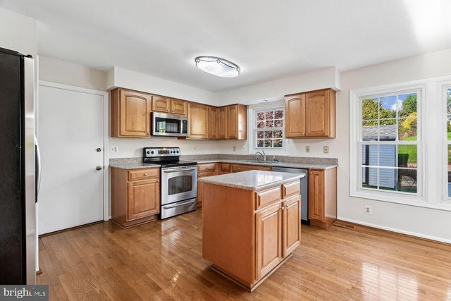 8324 SWEET CHERRY LN, Laurel, MD 20723