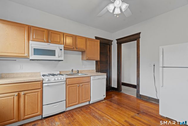 136 Edwards Street 2, New Haven, CT 06511