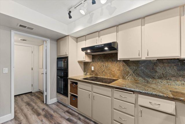 1968 Bechelli Lane, Redding, CA 96002