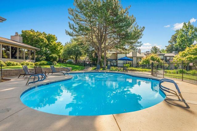 1968 Bechelli Lane, Redding, CA 96002