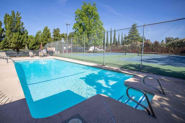 1968 Bechelli Lane, Redding, CA 96002
