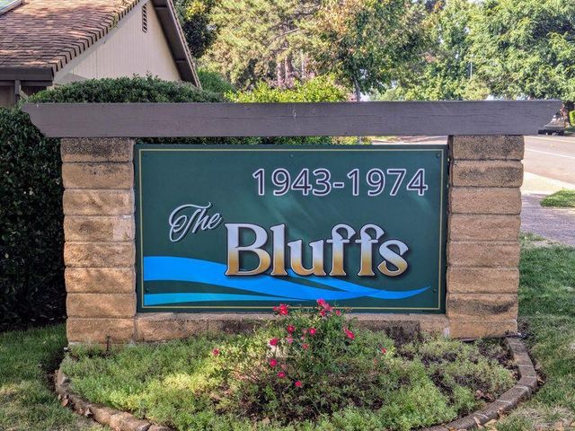 1968 Bechelli Lane, Redding, CA 96002