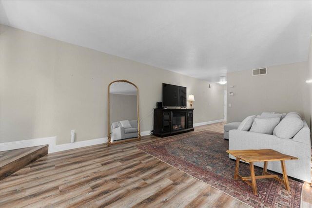 1968 Bechelli Lane, Redding, CA 96002
