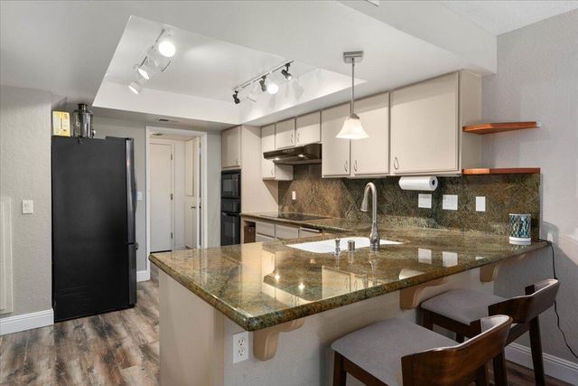 1968 Bechelli Lane, Redding, CA 96002