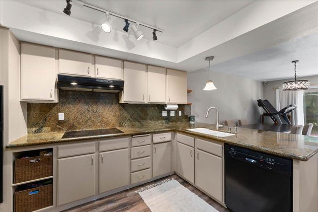 1968 Bechelli Lane, Redding, CA 96002