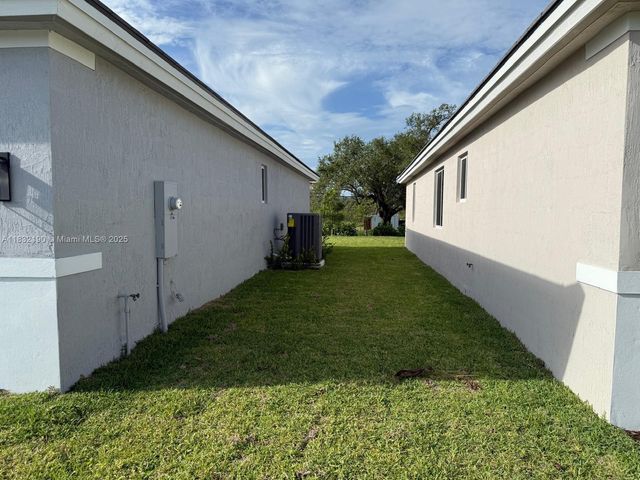 1838 NE 1st St, Homestead, FL 33033