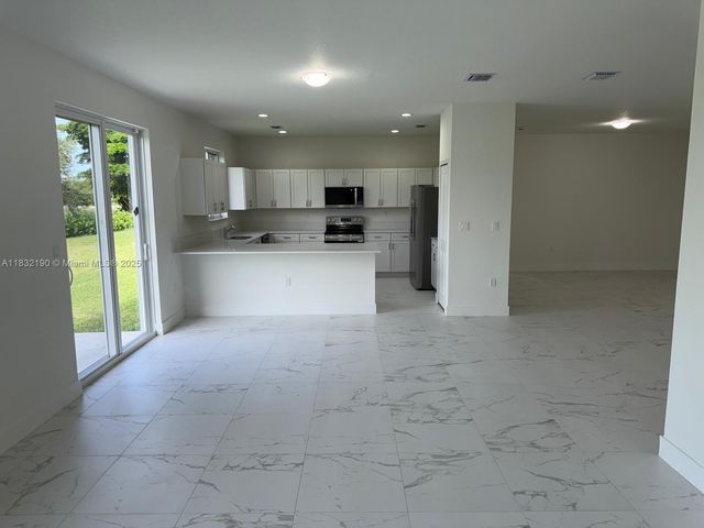 1838 NE 1st St, Homestead, FL 33033