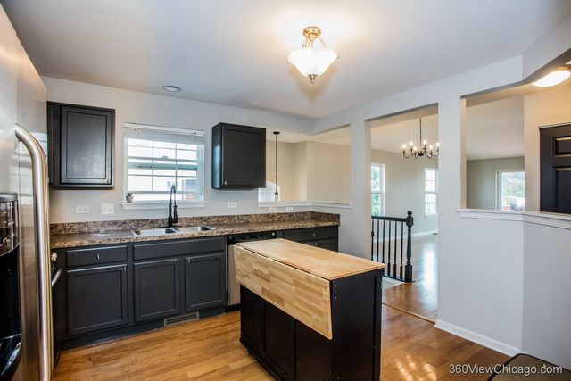 1416 Draper Road, Mchenry, IL 60050