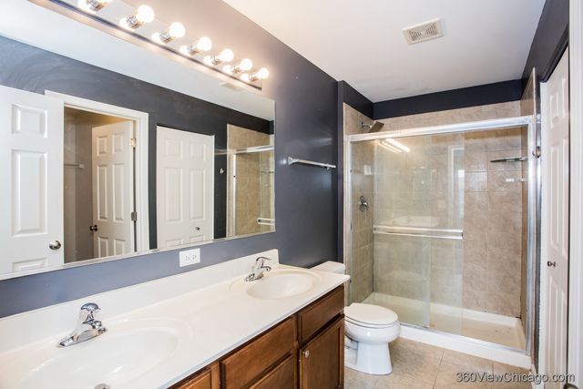 1416 Draper Road, Mchenry, IL 60050
