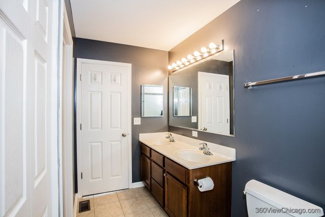 1416 Draper Road, Mchenry, IL 60050