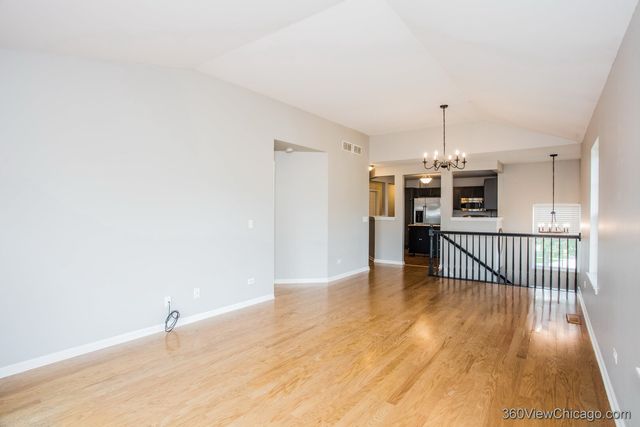 1416 Draper Road, Mchenry, IL 60050