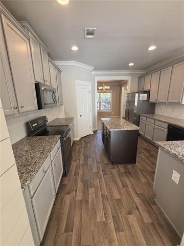 4139 Anthony Creek Drive, Loganville, GA 30052