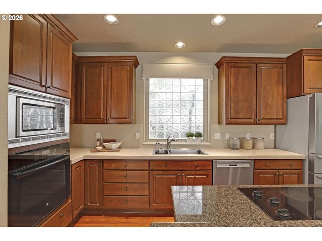 17236 Sw 136TH Ave, Portland, OR 97224