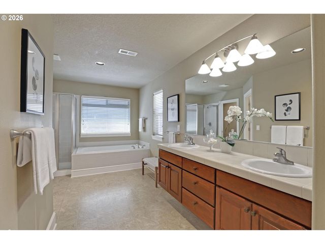 17236 Sw 136TH Ave, Portland, OR 97224