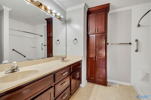 108 Colt Circle, Huntsville, AL 35811