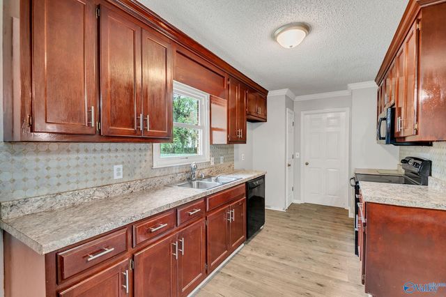 108 Colt Circle, Huntsville, AL 35811