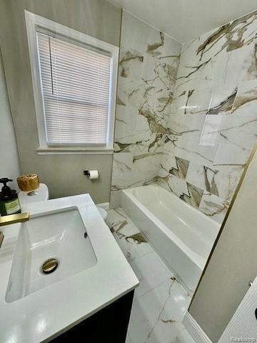 18706 Woodside Street, Harper Woods, MI 48225