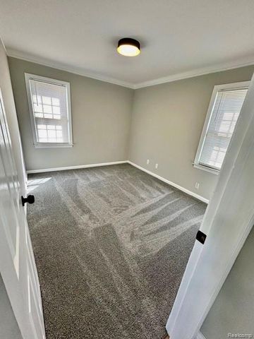 18706 Woodside Street, Harper Woods, MI 48225