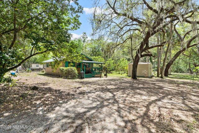 309 KEUKA LAKE Trail, Interlachen, FL 32148