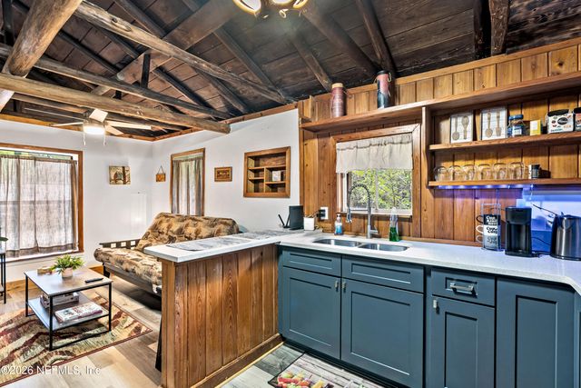 309 KEUKA LAKE Trail, Interlachen, FL 32148