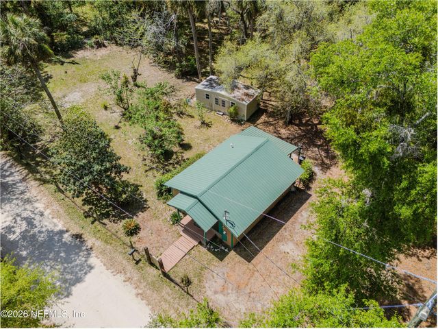 309 KEUKA LAKE Trail, Interlachen, FL 32148