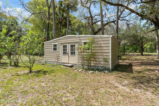 309 KEUKA LAKE Trail, Interlachen, FL 32148