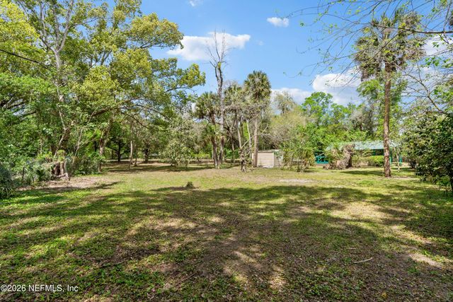 309 KEUKA LAKE Trail, Interlachen, FL 32148
