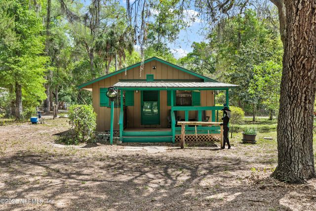 309 KEUKA LAKE Trail, Interlachen, FL 32148