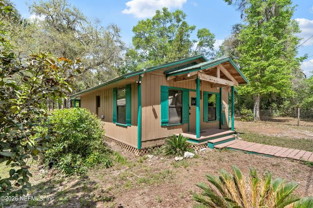 309 KEUKA LAKE Trail, Interlachen, FL 32148
