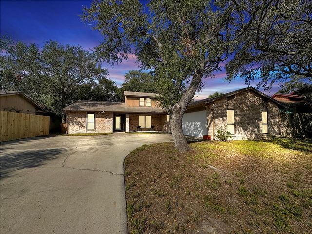 2413 Cricket Hollow St, Corpus Christi, TX 78414