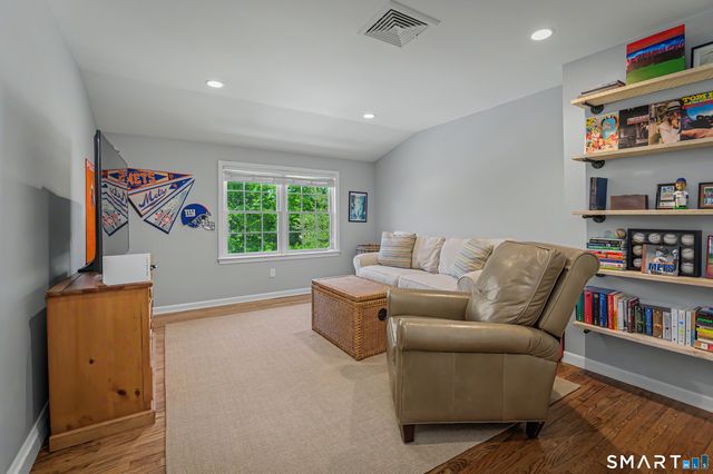 21 Branchville Road, Ridgefield, CT 06877