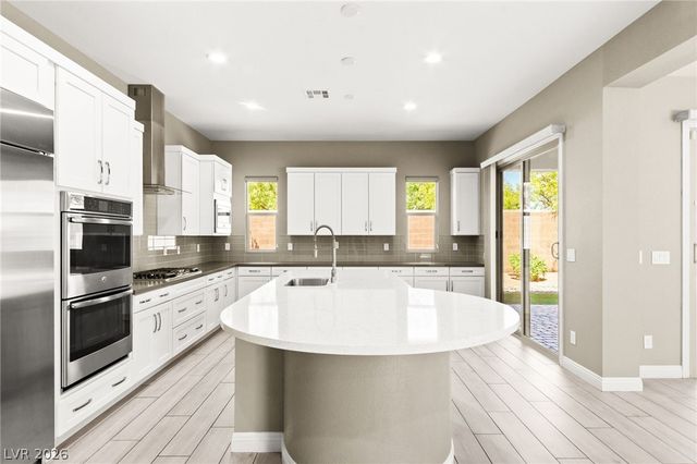 10314 Apache Blue Avenue, Las Vegas, NV 89135