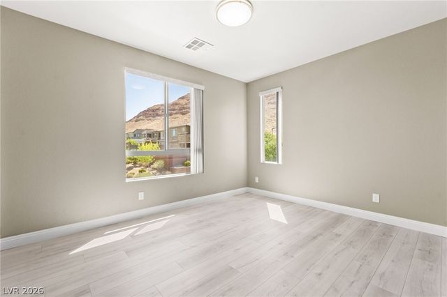 10314 Apache Blue Avenue, Las Vegas, NV 89135