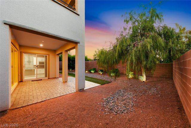 10314 Apache Blue Avenue, Las Vegas, NV 89135