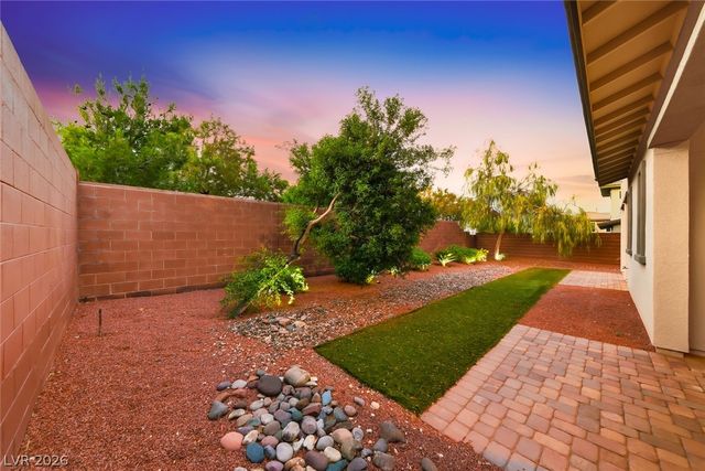 10314 Apache Blue Avenue, Las Vegas, NV 89135