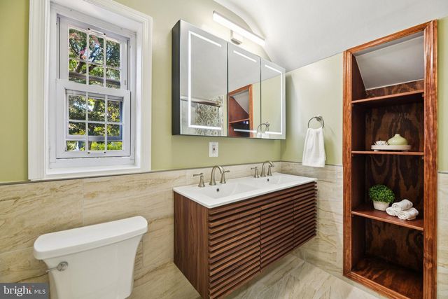 4012 BEECHWOOD RD, University Park, MD 20782