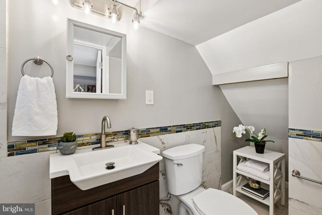 4012 BEECHWOOD RD, University Park, MD 20782