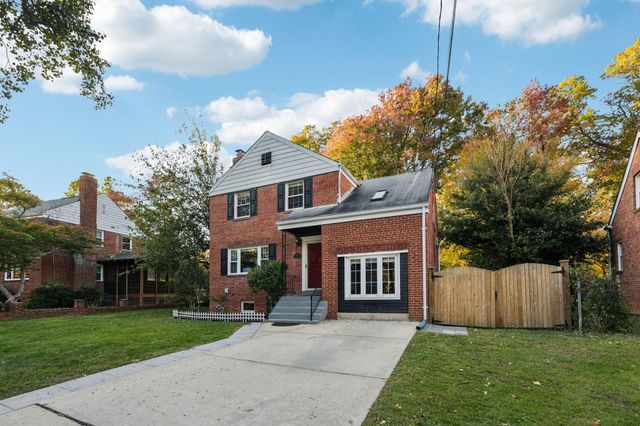 4012 BEECHWOOD RD, University Park, MD 20782