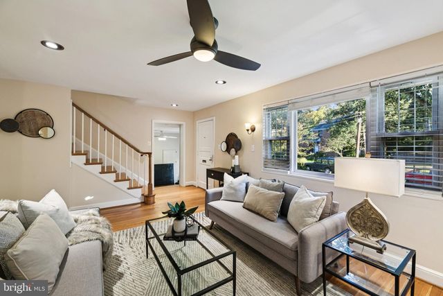 4012 BEECHWOOD RD, University Park, MD 20782