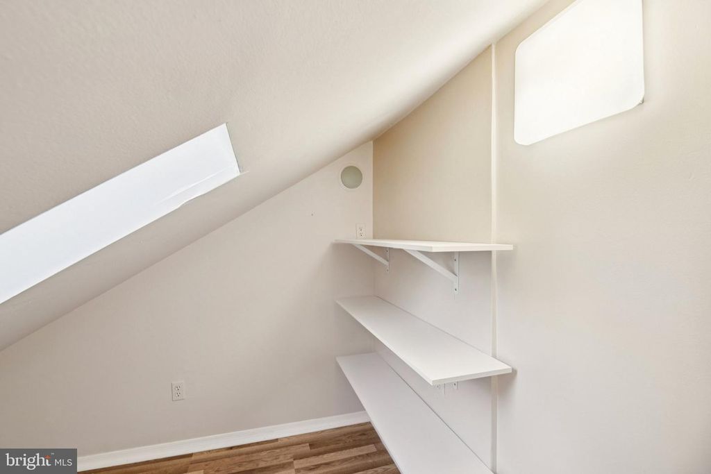 Image 21 of property listing at 4012 BEECHWOOD RD, University Park, MD 20782