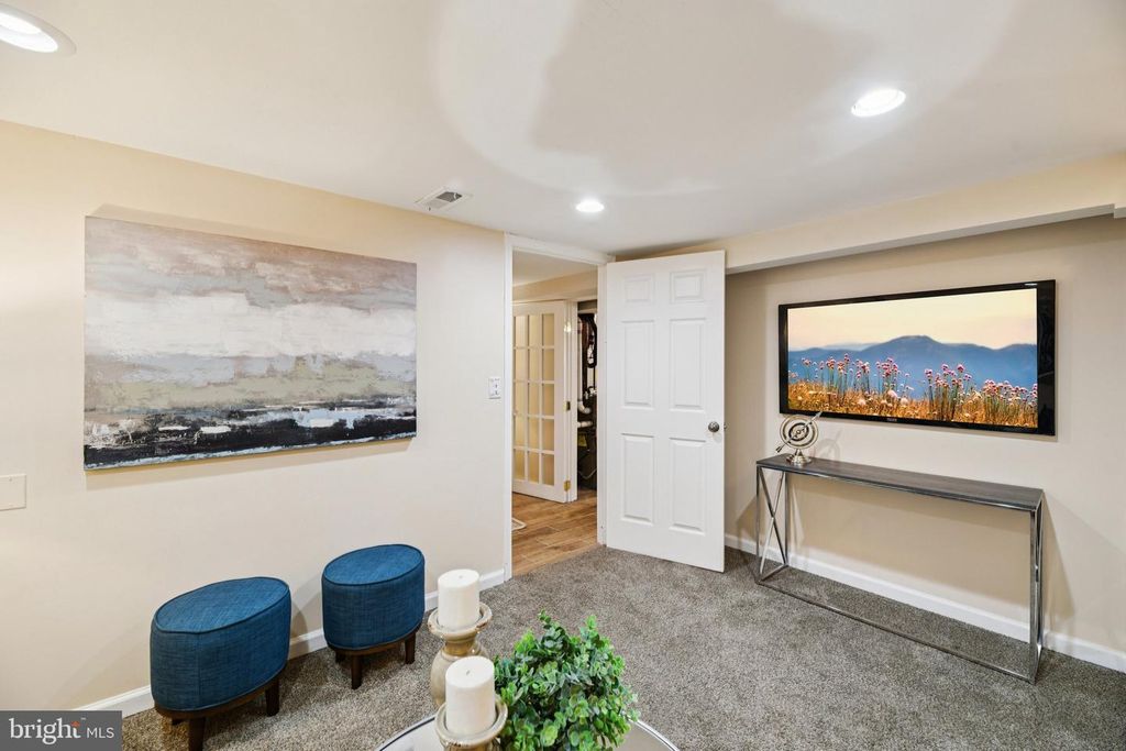 Image 29 of property listing at 4012 BEECHWOOD RD, University Park, MD 20782