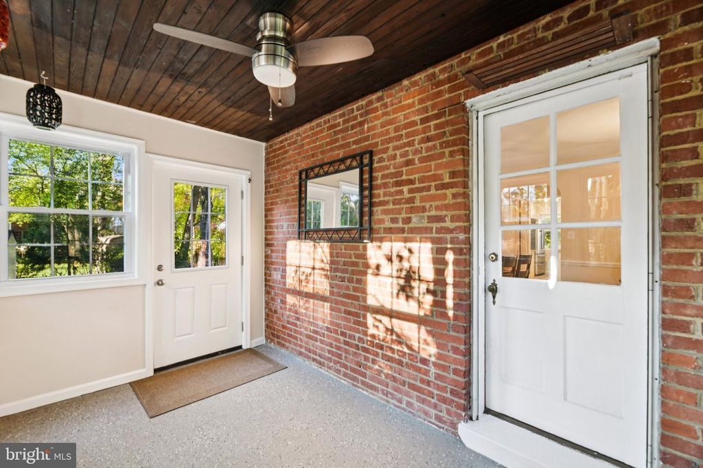 Image 38 of property listing at 4012 BEECHWOOD RD, University Park, MD 20782