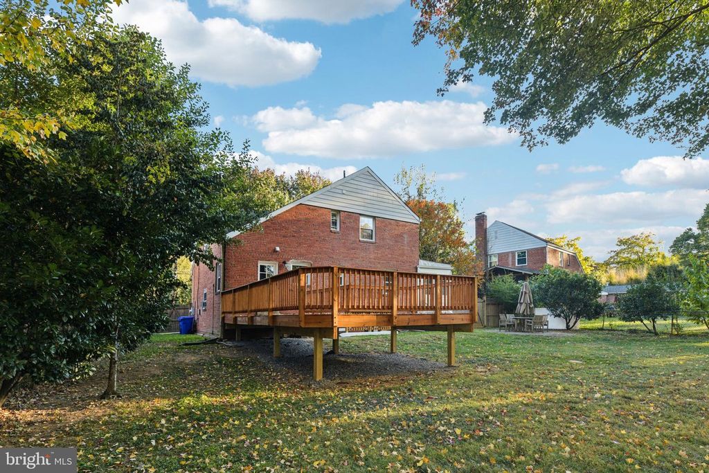 Image 44 of property listing at 4012 BEECHWOOD RD, University Park, MD 20782