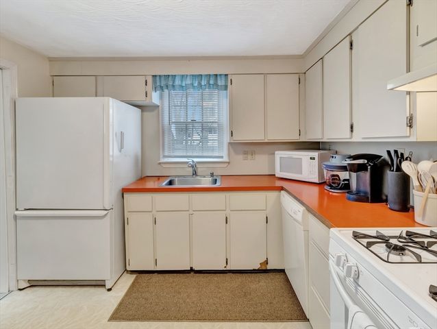 5 G Street, Hull, MA 02045