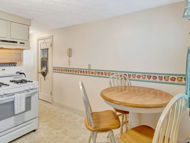 5 G Street, Hull, MA 02045